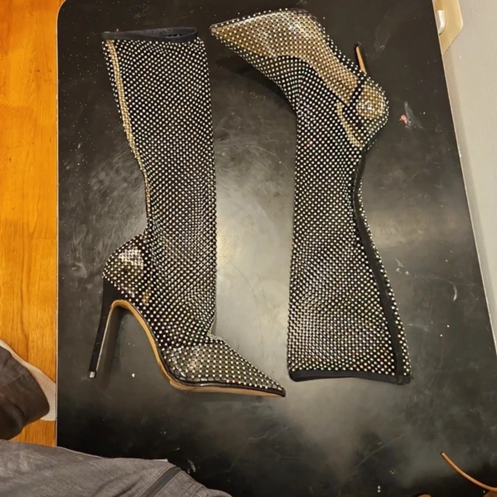 Elegant Black Rhinestone Heeled Boots